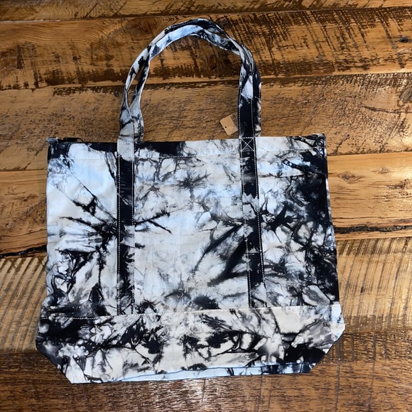 Victoria's Secret Handbags - Victoria Secret black/white tote bag